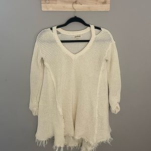 Listicle sweater